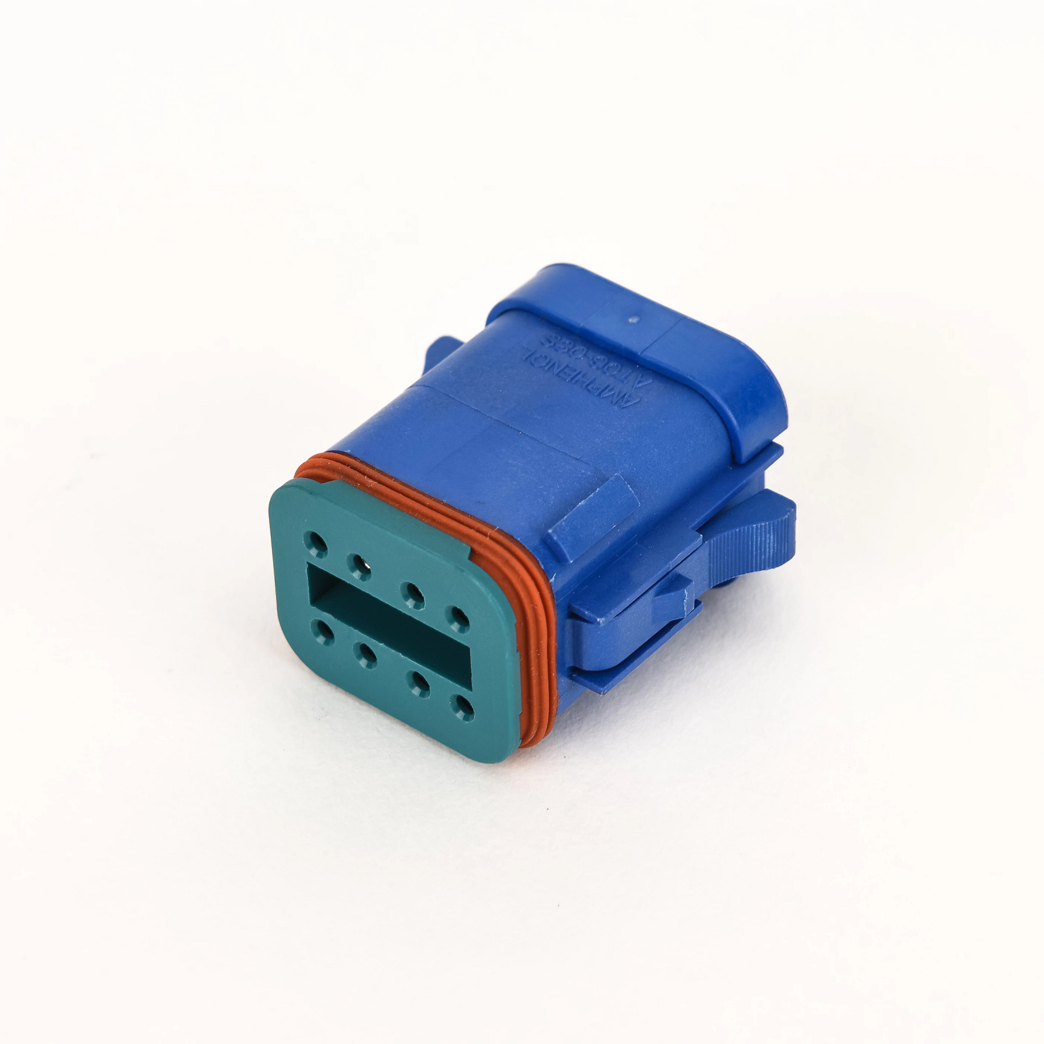 PLUG | NEWHOLLANDAG | CA | EN