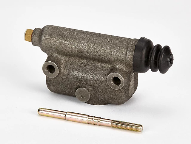 Clutch | NEWHOLLANDCE | US | EN