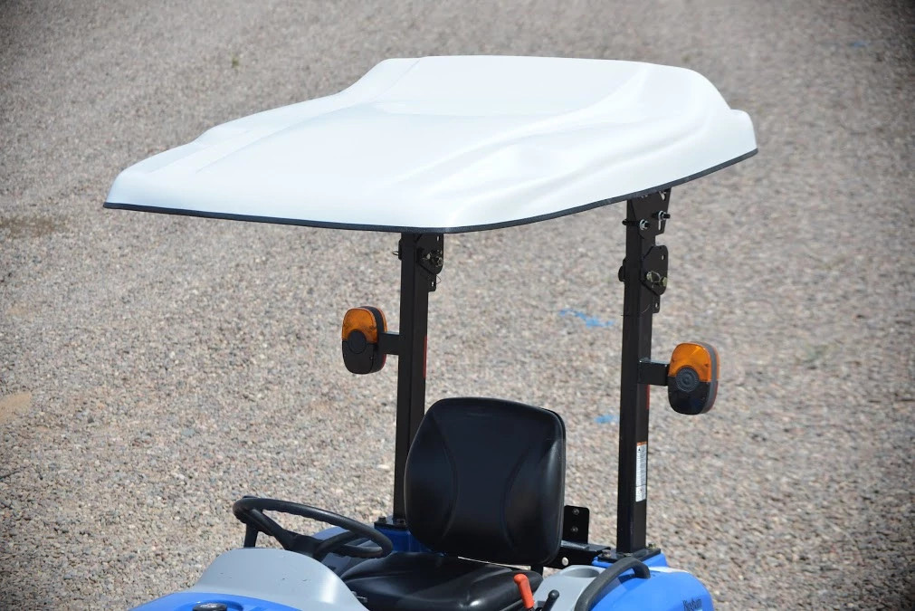 B3 Series Fiberglass Sunshade - White | NEWHOLLANDCE | US | EN