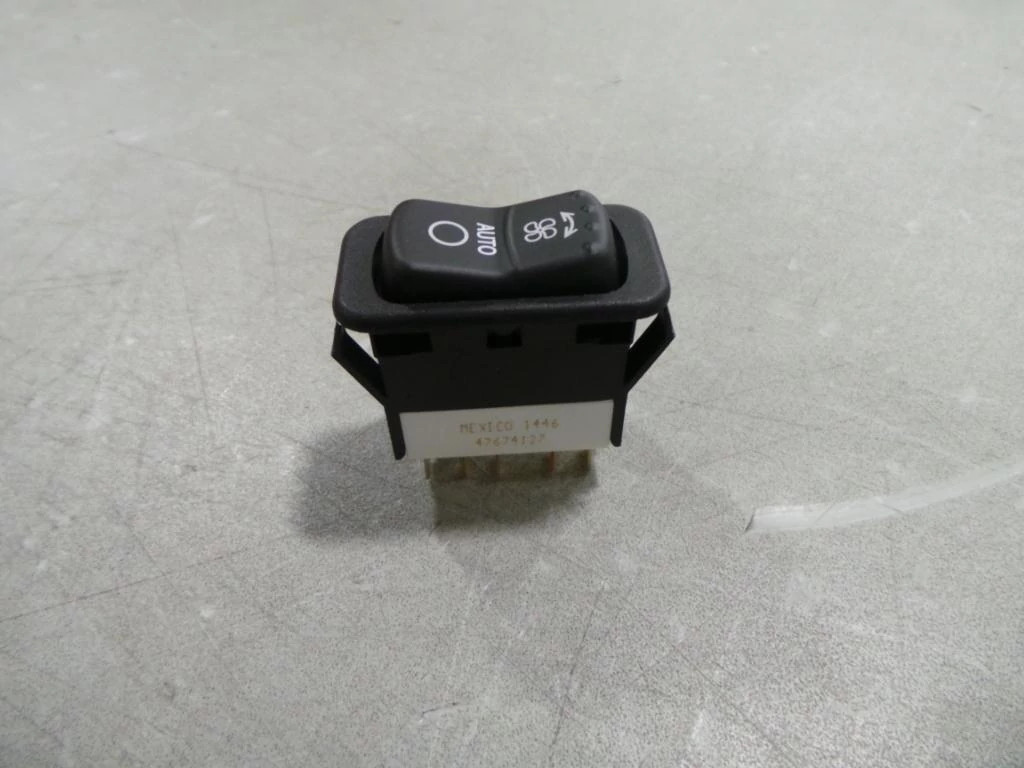 ROCKER SWITCH | NEWHOLLANDAG | AMEA | EN