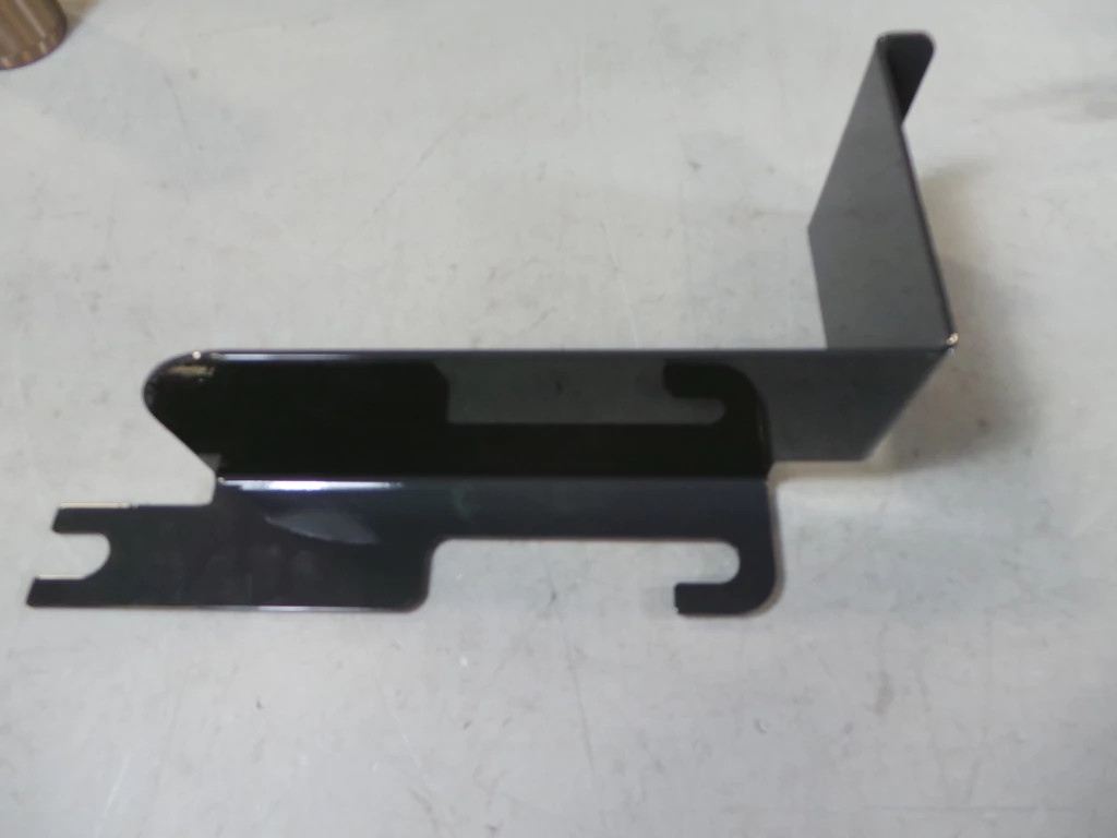 BRACKET | NEWHOLLANDCE | CA | EN