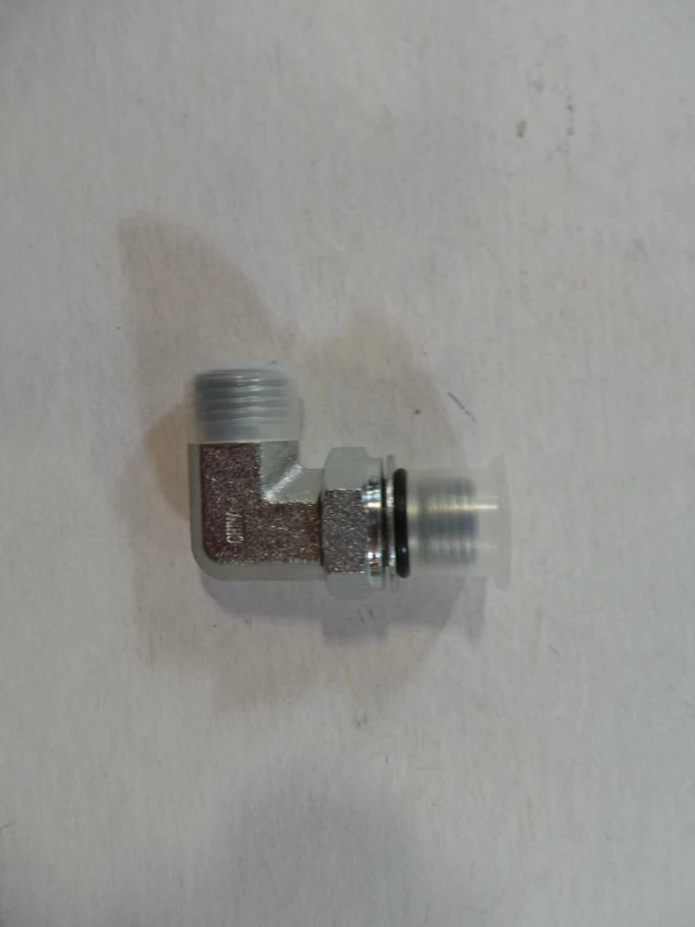 Cotovelo 90° - 11/16"-16 x M16 x 1,5 ORB