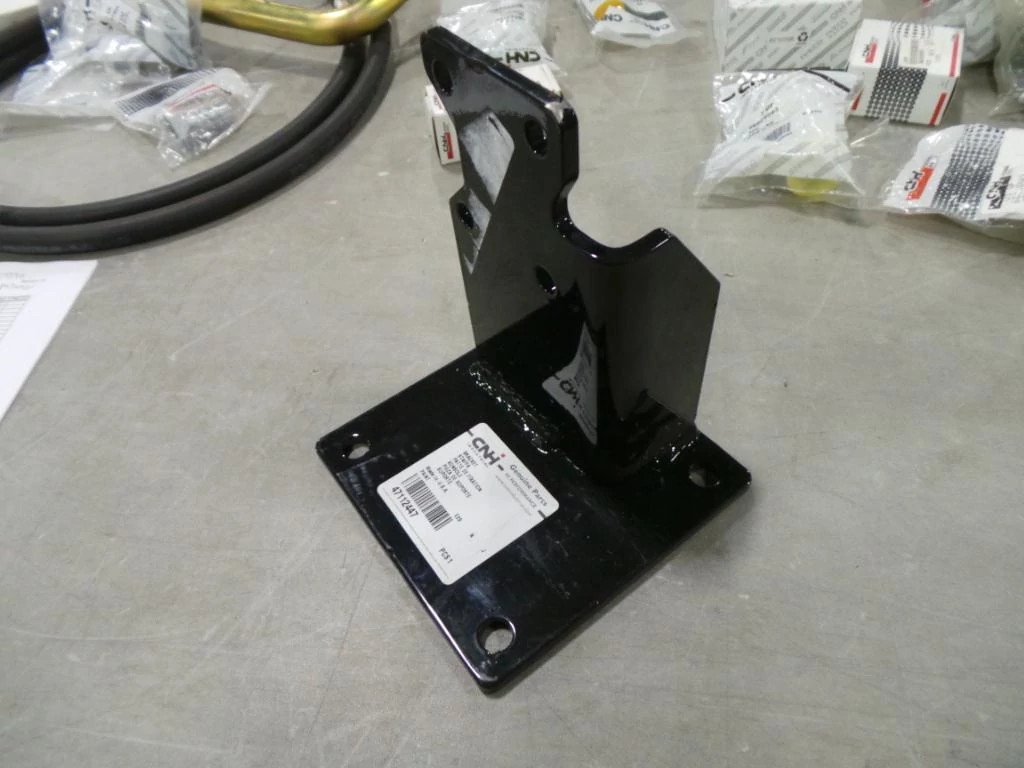 Bracket | CASECE | US | EN