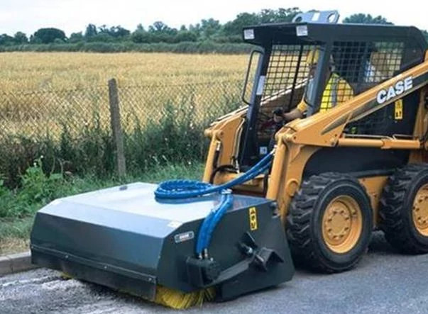 Broom Bucket - Standard - 2080 mm Working Width | CASECE | US | EN