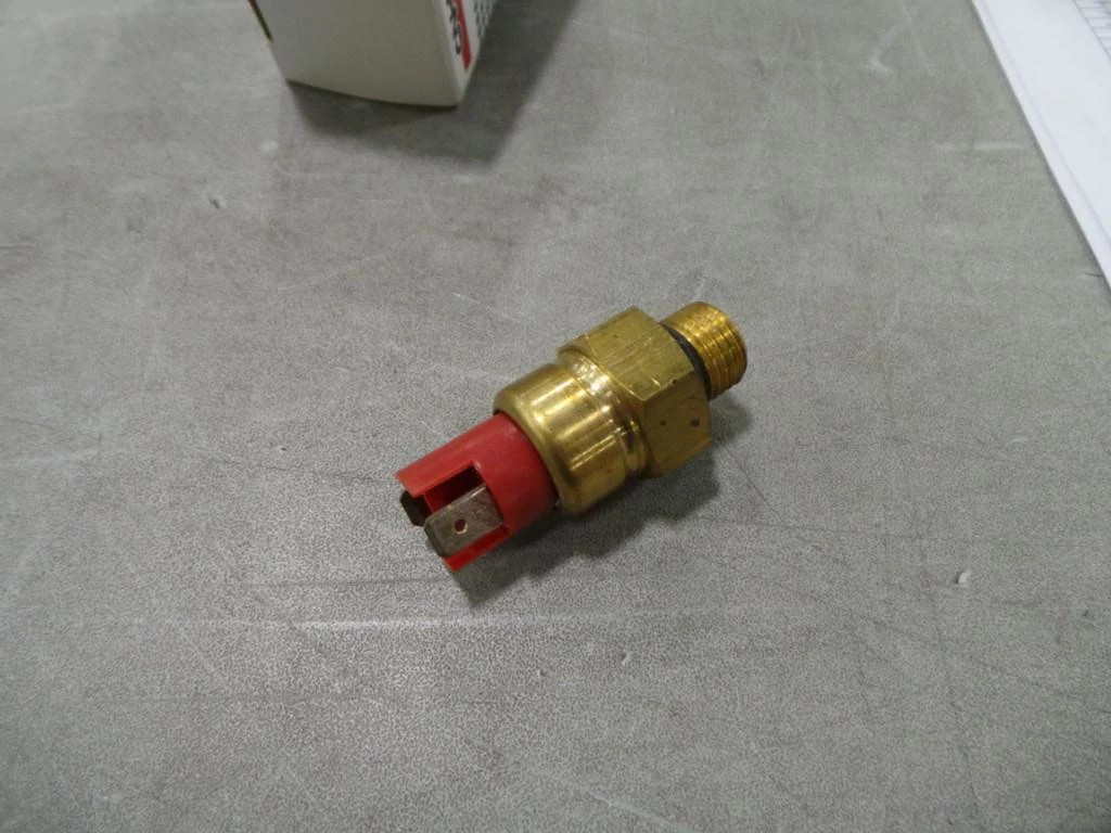 TEMPERATURE SWITCH | CASEIH | EU | EN