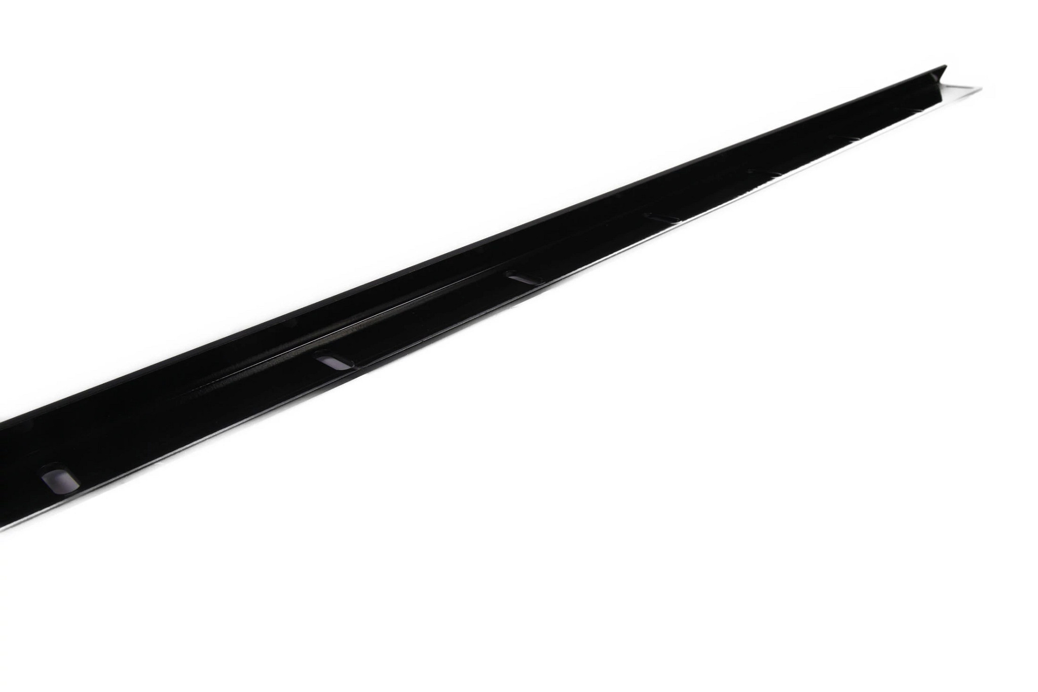 ANGLE | CASECE | US | EN