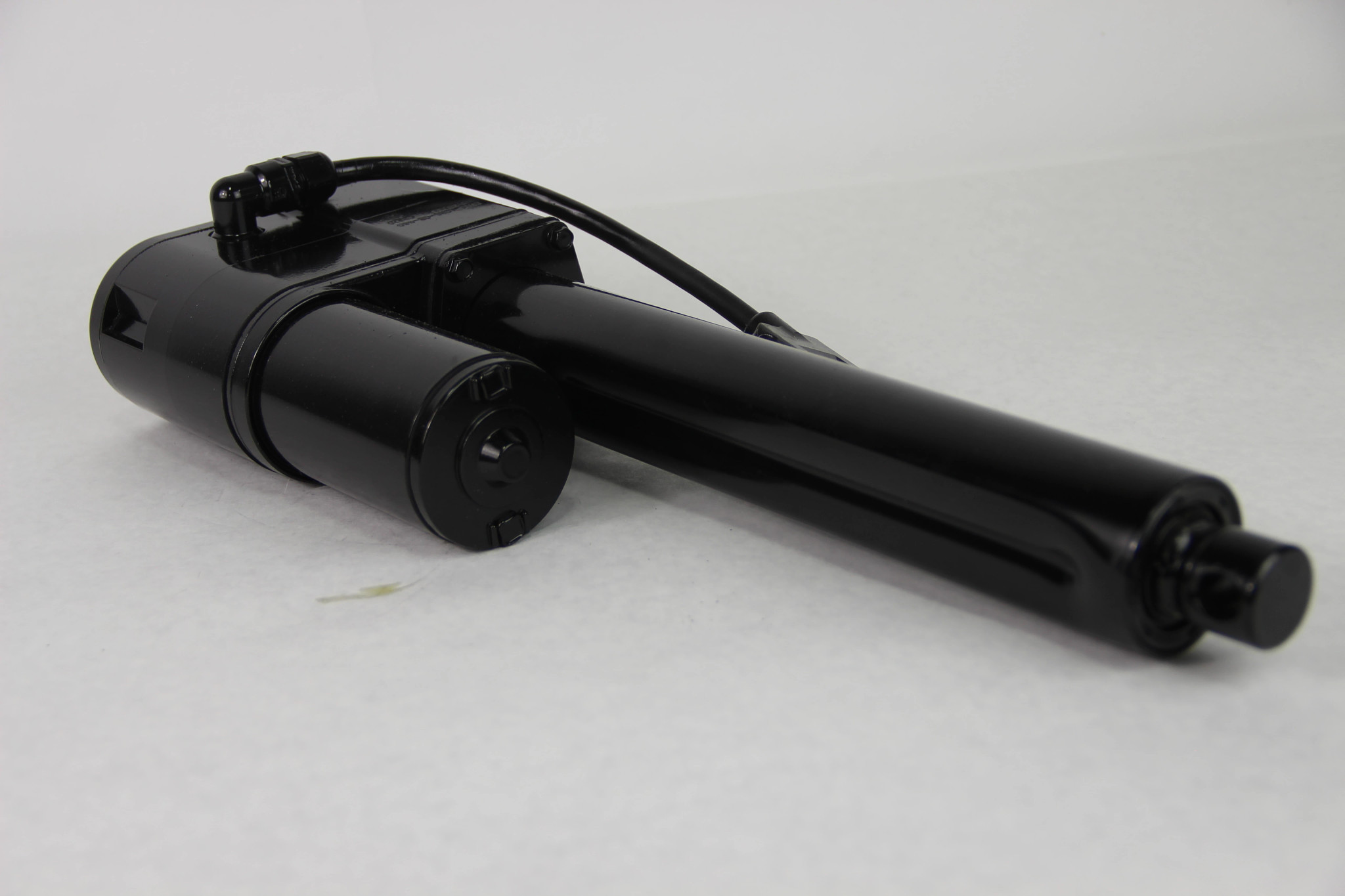 Reman Anti-Rotation Actuator - 10-16 Volt - 26-Amp - 458.8 mm L | CASEIH | US | EN