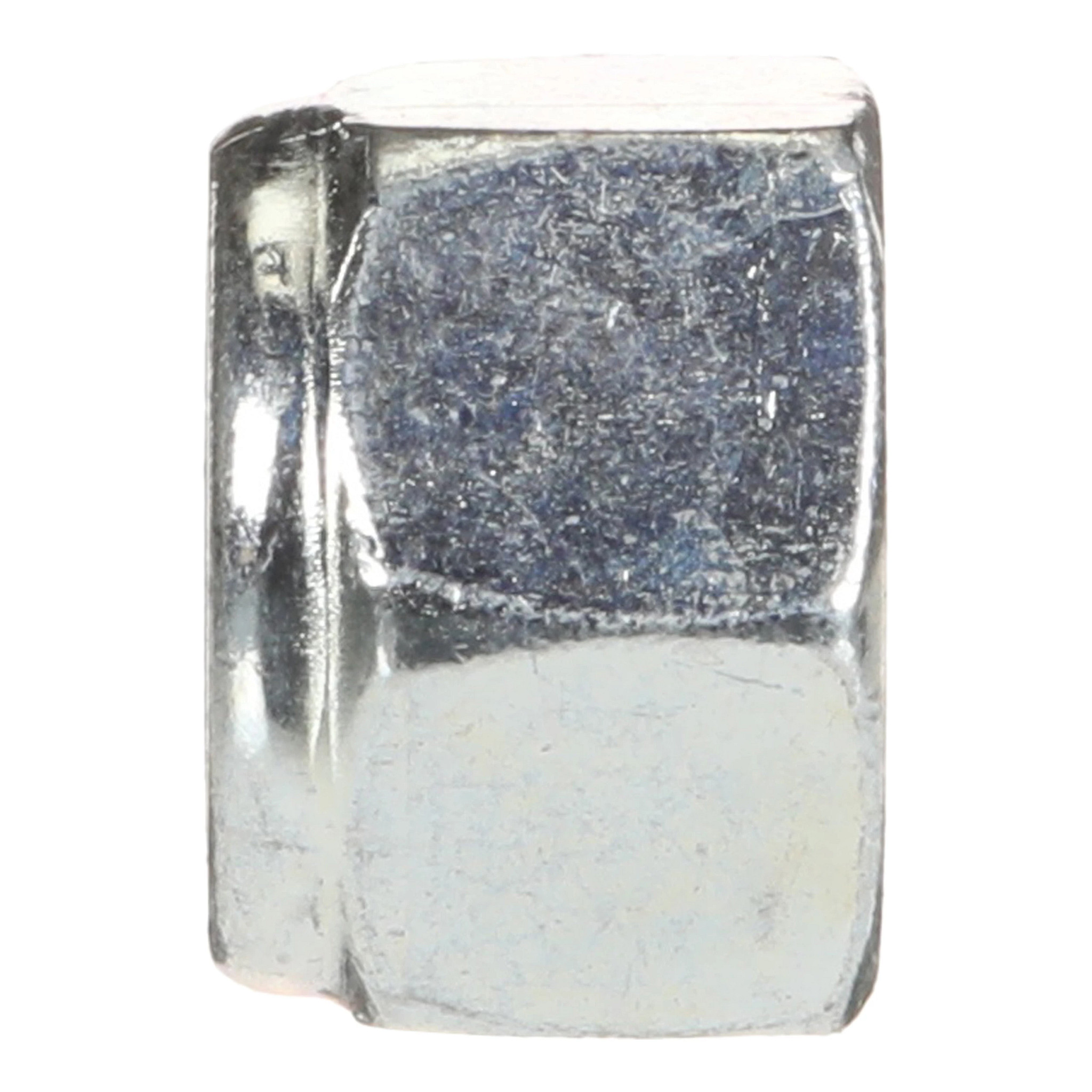 NUT | NEWHOLLANDAG | US | EN