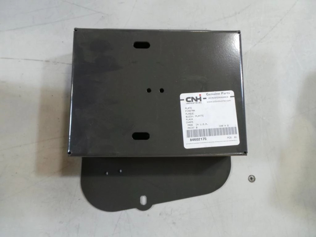 PLAQUE | NEWHOLLANDCE | EU | EN