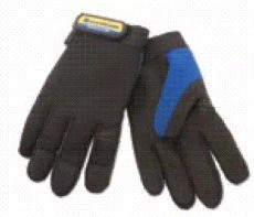 GLOVES | NEWHOLLANDCE | AMEA | EN