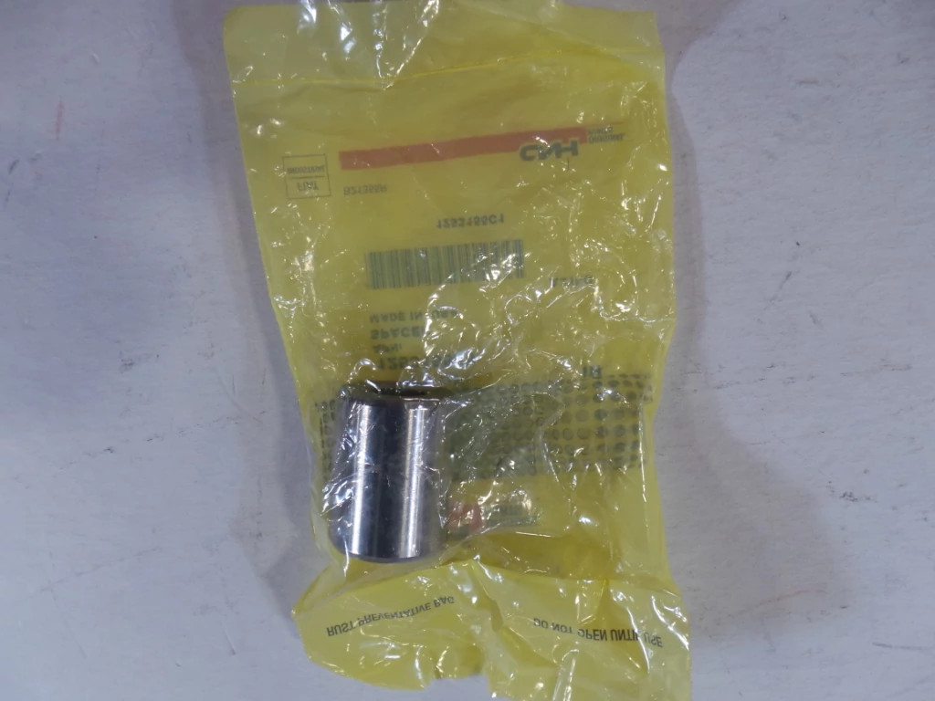 SPACER | CASEIH | CA | EN