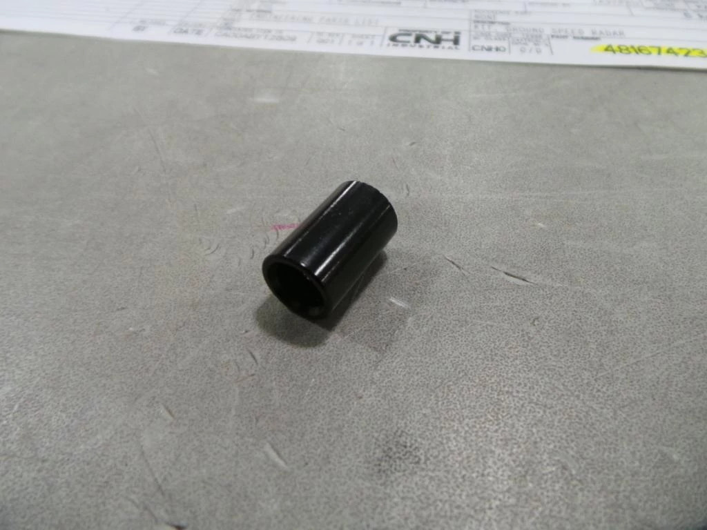 Entretoise | NEWHOLLANDCE | CA | FR