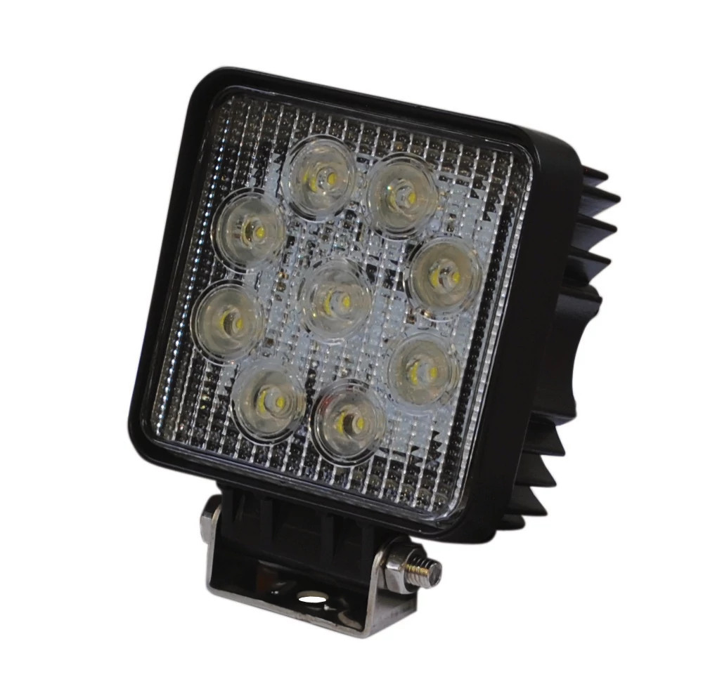Spot Light - 9 Epistar® LEDs | NEWHOLLANDAG | US | EN