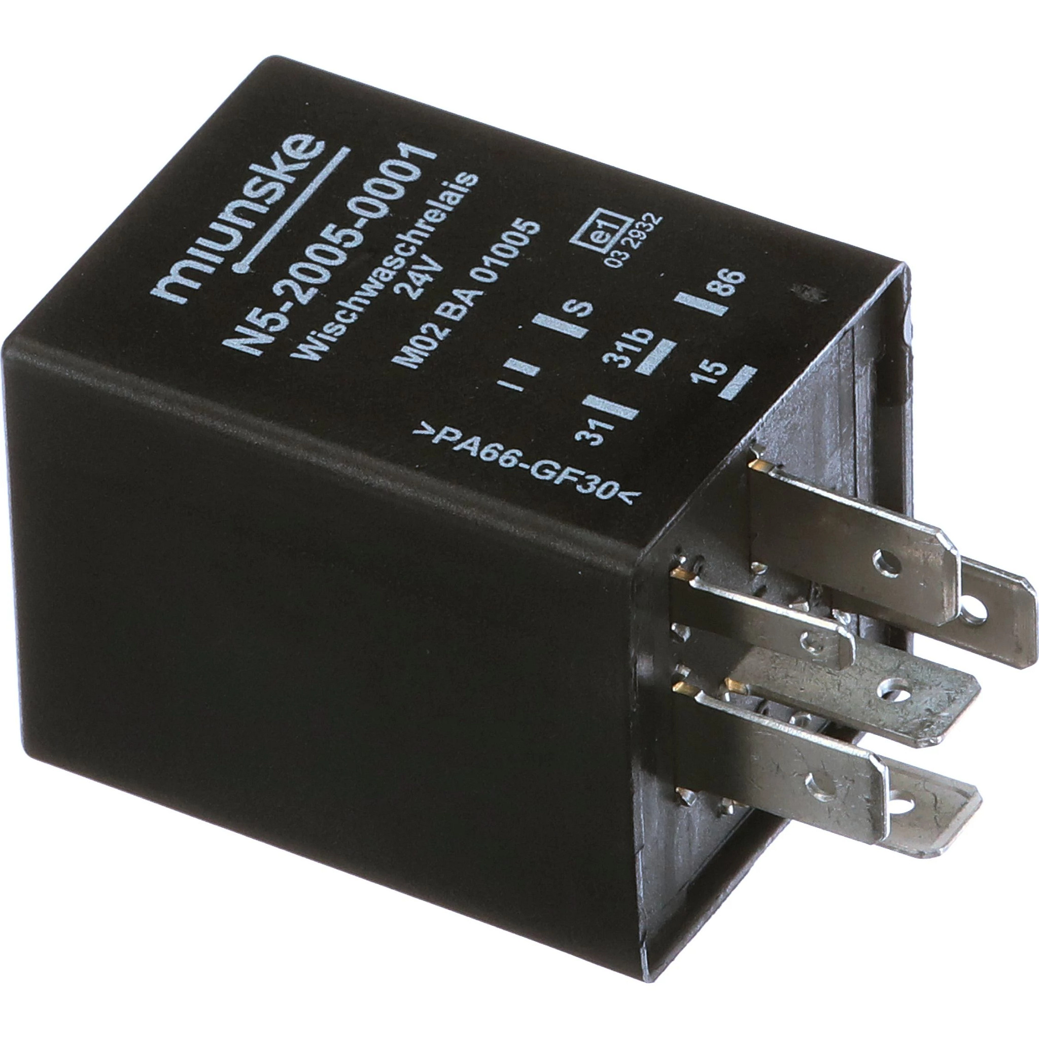 RELAY | NEWHOLLANDCE | US | EN