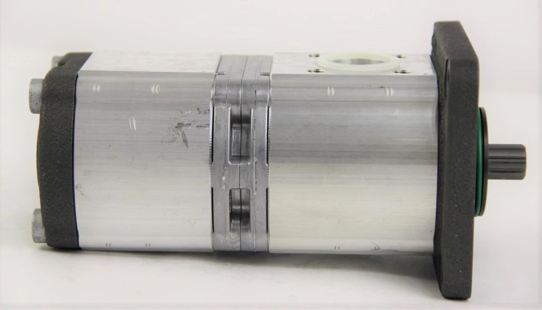 POMPE HYDRAU RENOVEE | NEWHOLLANDAG | CA | FR