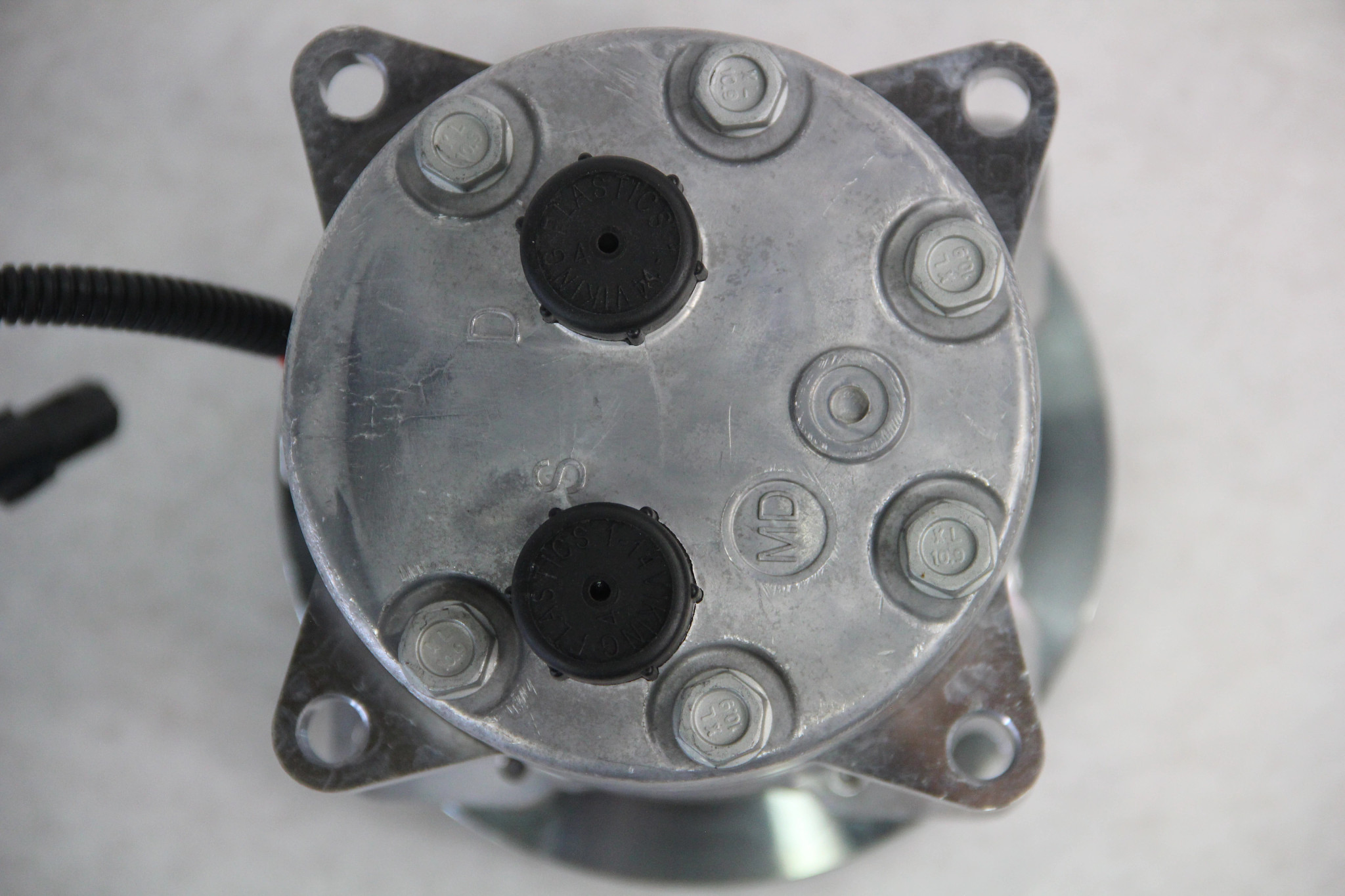 COMPRESSEUR RENOVE | NEWHOLLANDCE | AMEA | ZH