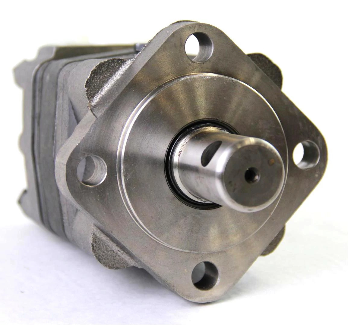 Reman Hydraulic Motor | NEWHOLLANDAG | US | EN