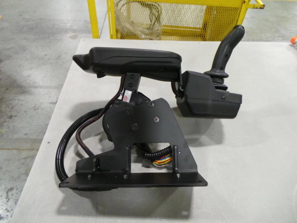 ARMLEUNING | CASEIH | EU | NL