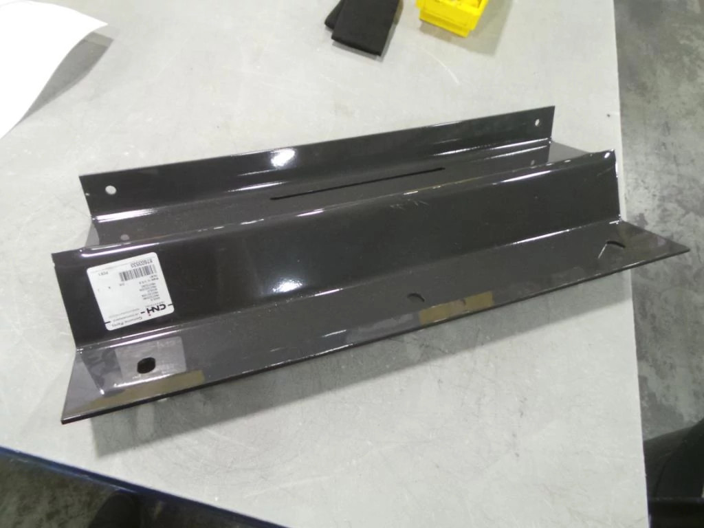 SCHILD | NEWHOLLANDCE | EU | DE