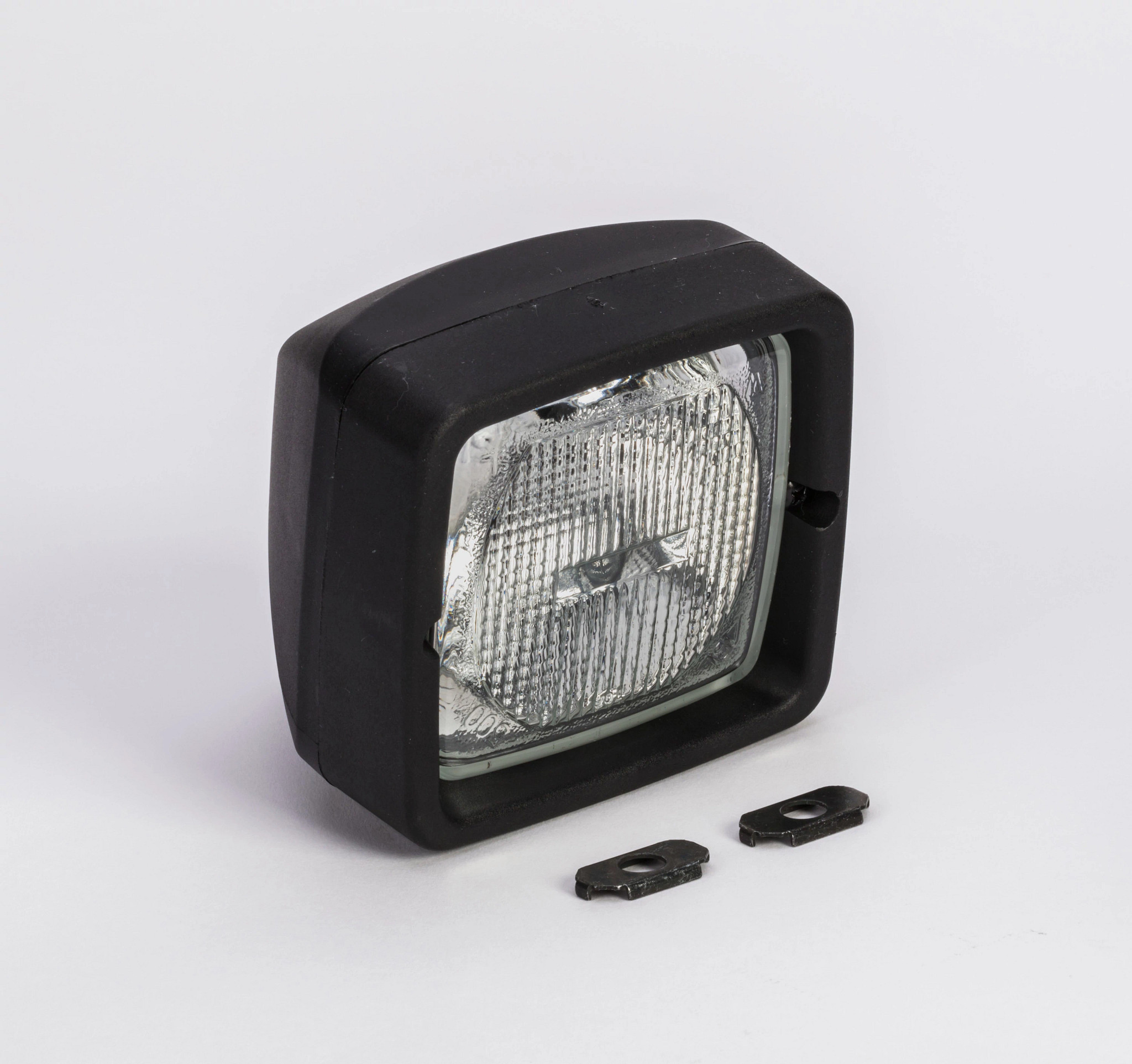 LAMP | NEWHOLLANDAG | AMEA | EN