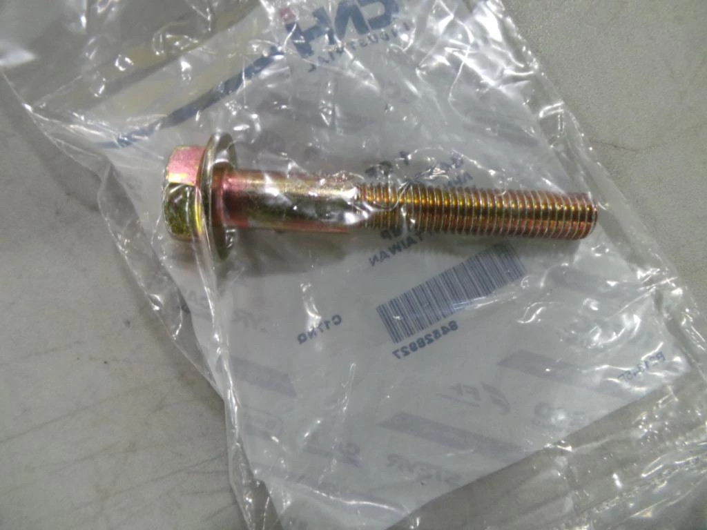 STEP BOLT | NEWHOLLANDAG | AU | EN