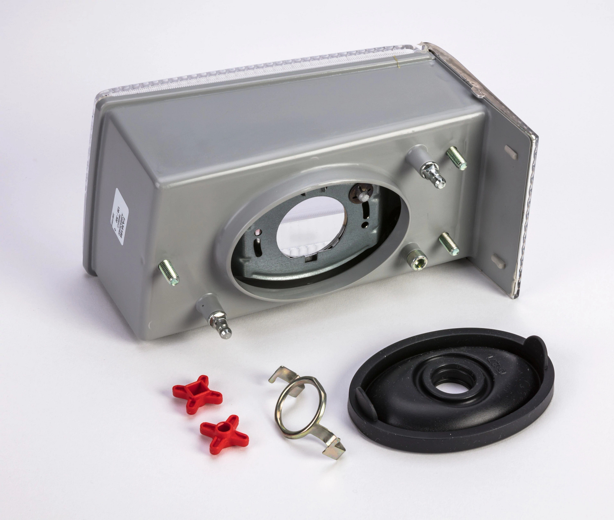 COURTESY LIGHT | NEWHOLLANDCE | US | EN