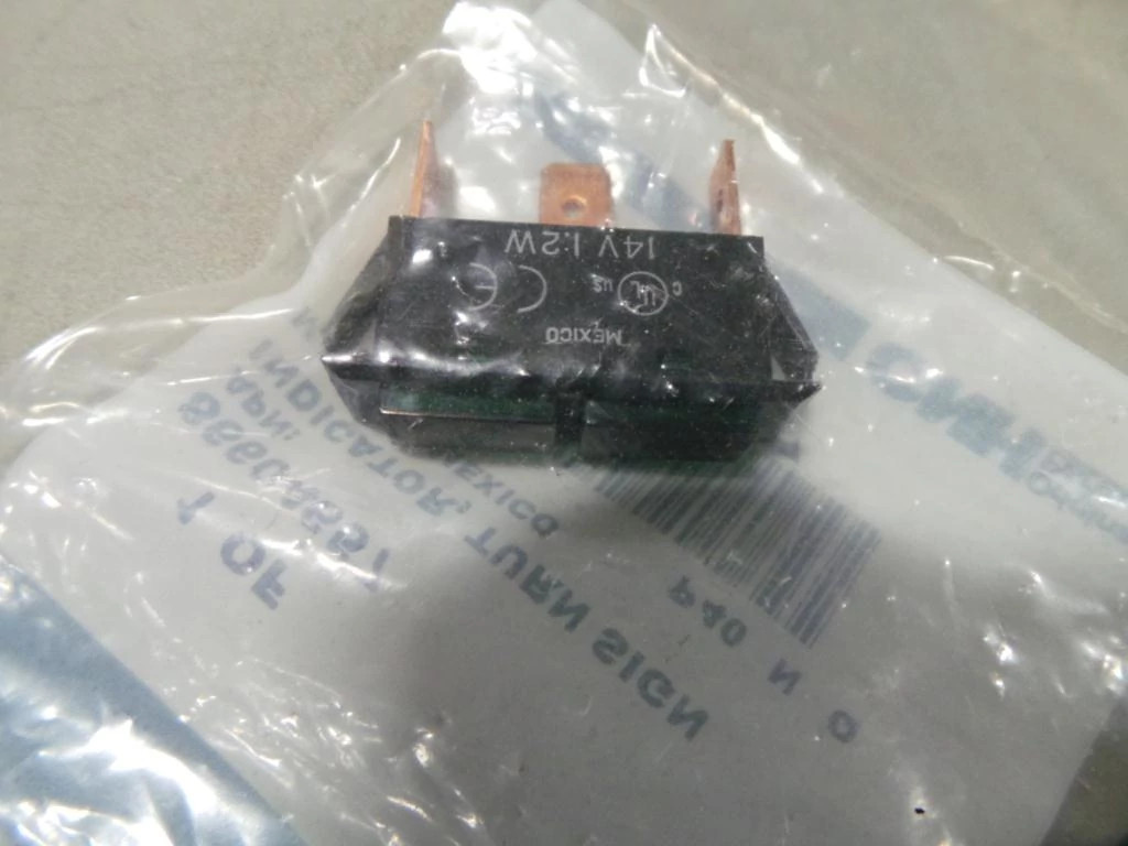 INDICATOR, TURN SIGN | NEWHOLLANDCE | CA | EN