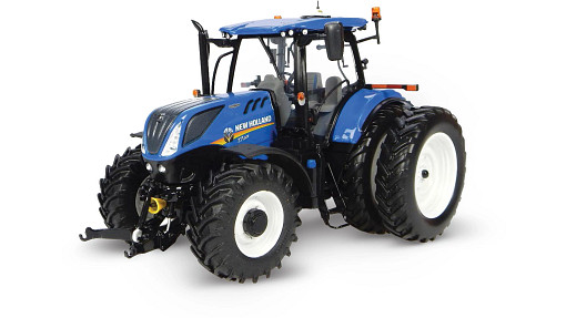 1:32 New Holland T7.225 With Dual Rear Wheels - Us Version | NEWHOLLANDCE | US | EN