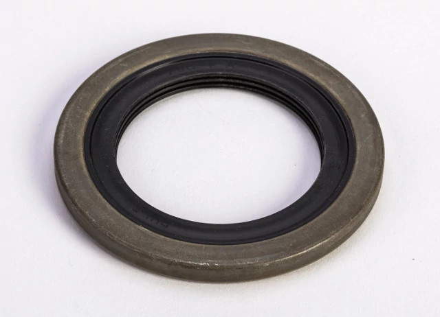 Oil Seal - Triple Lip - H615 Hub | FLEXICOIL | CA | EN