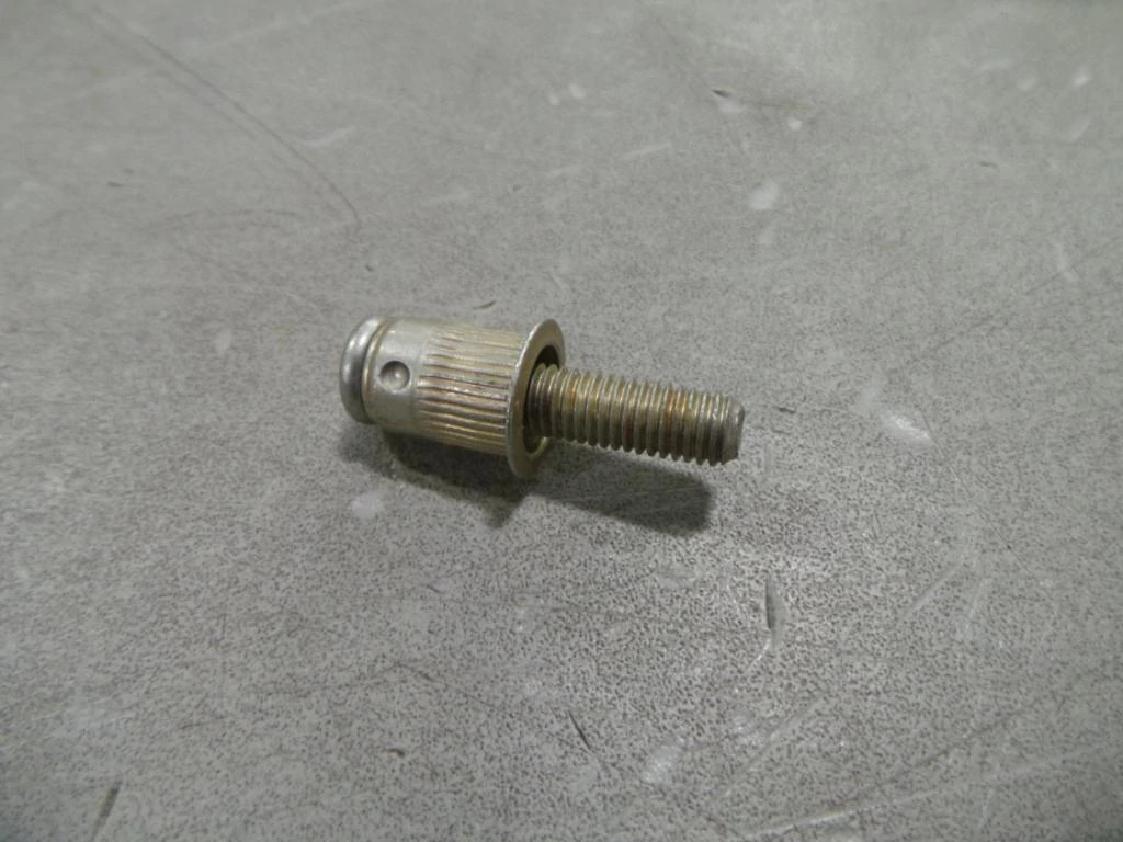 STUD | CASEIH | US | EN