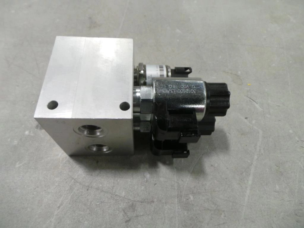 HYDRAULIC MANIFOLD | CASEIH | CA | EN