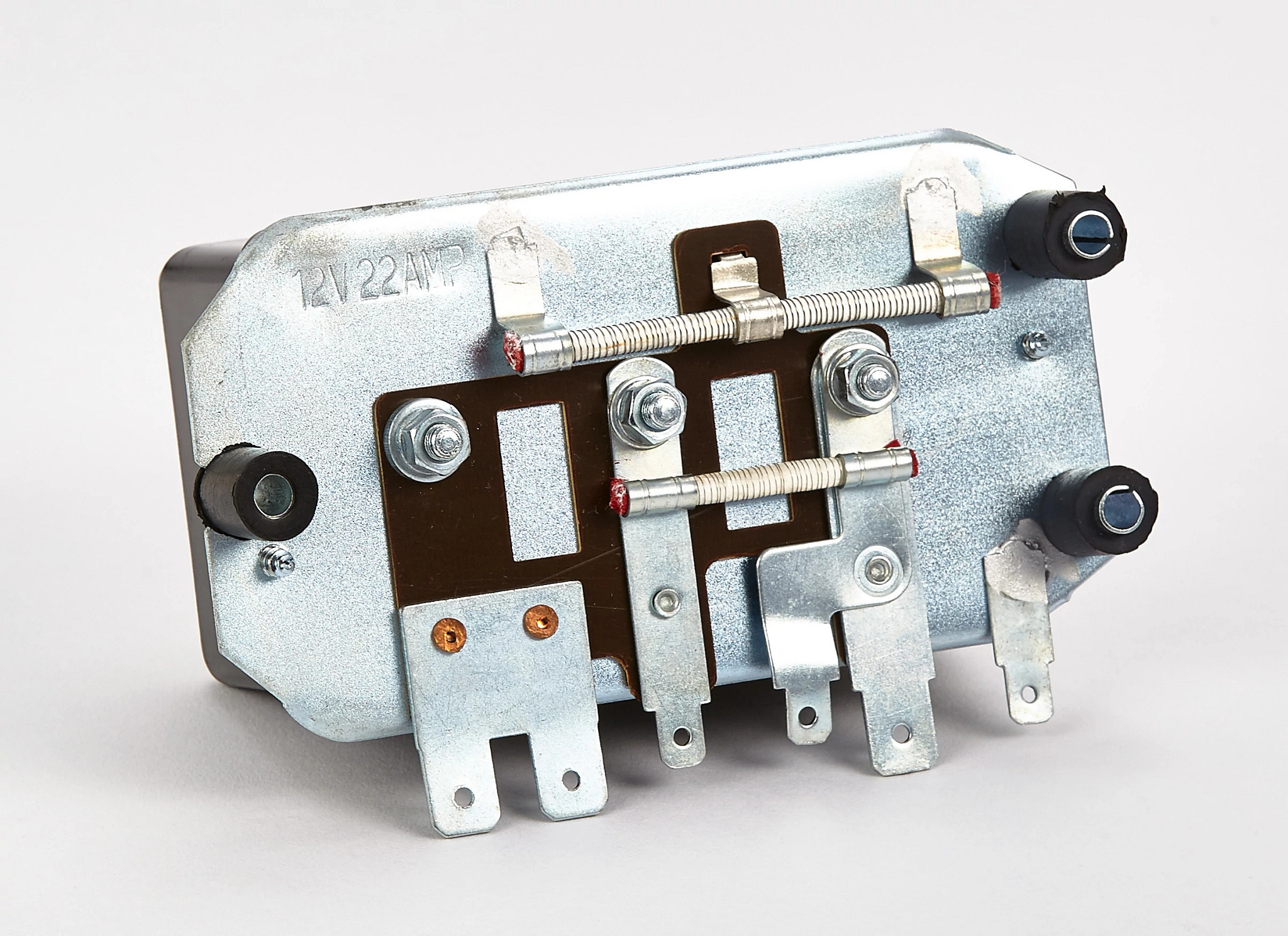 REGULADOR DE TENSIÓN | NEWHOLLANDAG | ES | ES