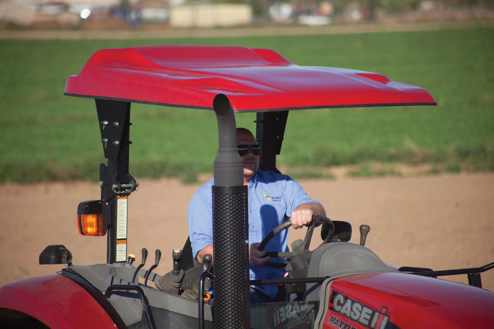 B1 Series Fiberglass Sunshade - Red | NEWHOLLANDCE | US | EN