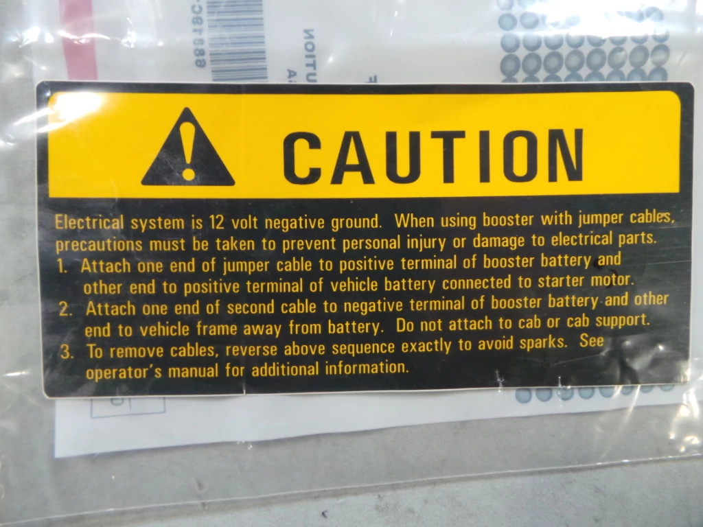 CAUTION DECAL | CASEIH | AMEA | EN