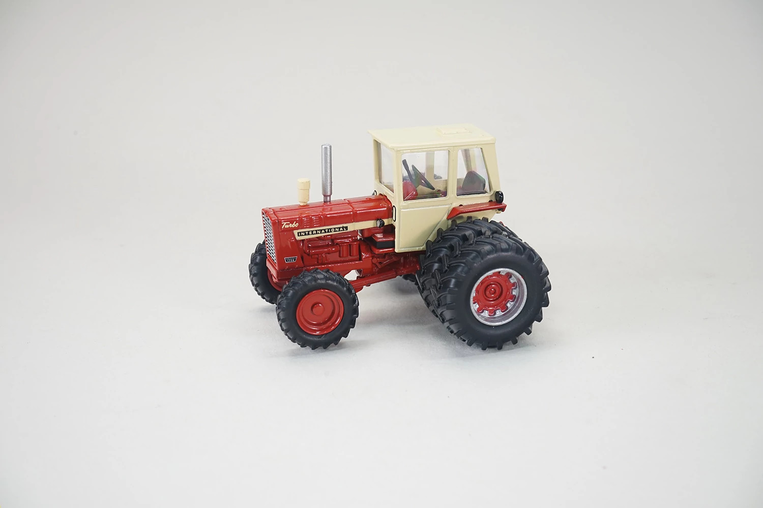 Toy | NEWHOLLANDCE | CA | EN