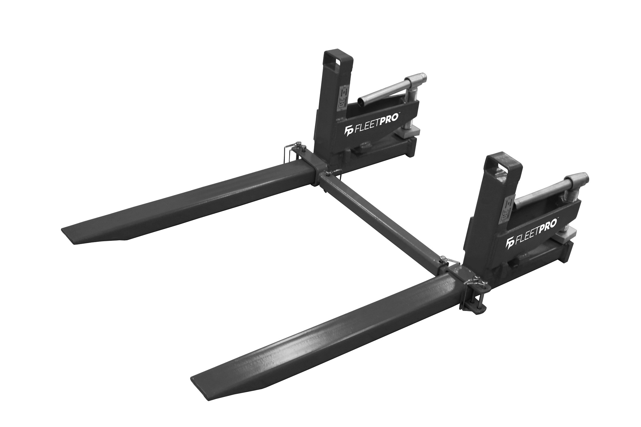 Clamp-On Pallet Fork Kit - Bucket Mount | NEWHOLLANDCE | US | EN