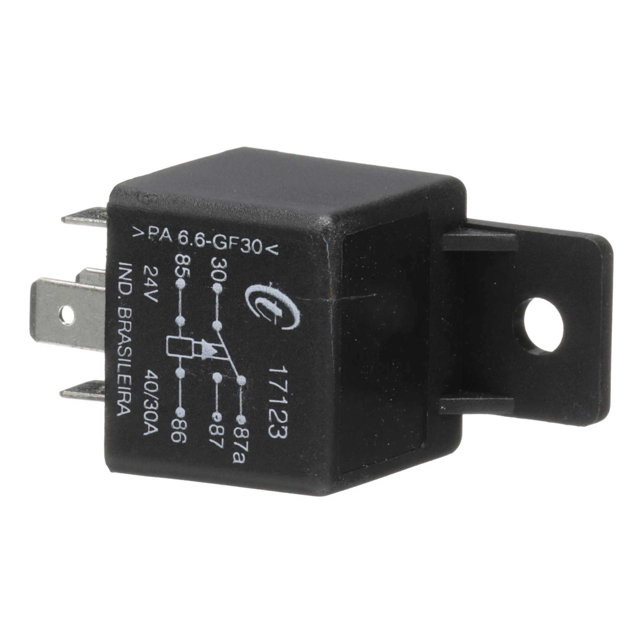 Relay | NEWHOLLANDCE | US | EN